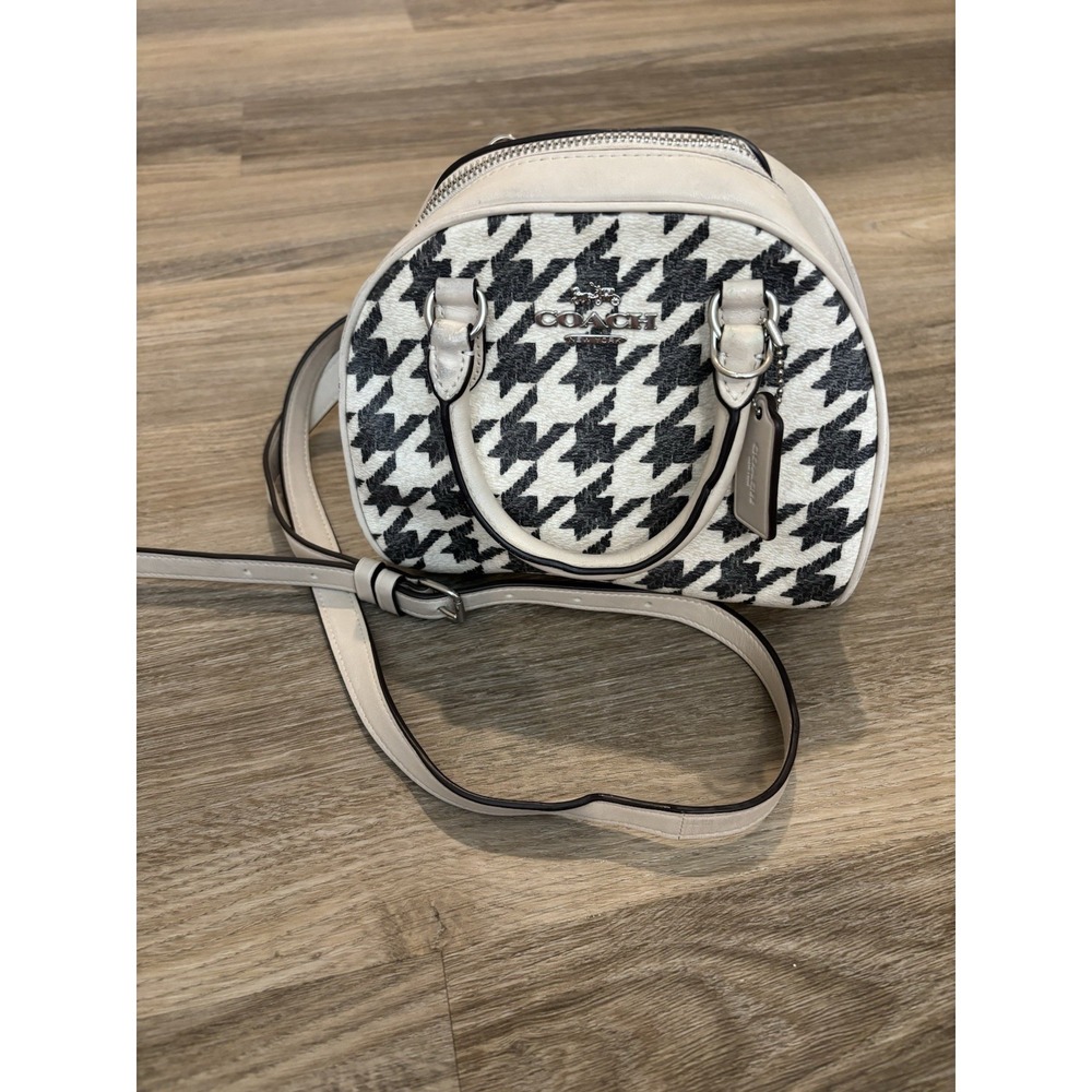 COACH Sydney Satchel CJ628 Shoulder Bag Black White Women Houndstooth Purse